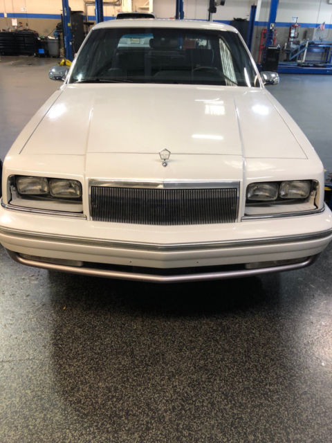 1992 Chrysler New Yorker Fifth Ave Mark Cross Edition