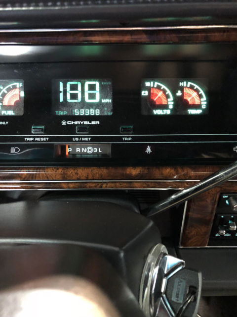 1992 Chrysler New Yorker Fifth Ave Mark Cross Edition - photo 10