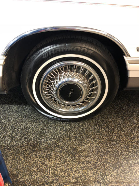 1992 Chrysler New Yorker Fifth Ave Mark Cross Edition - photo 11