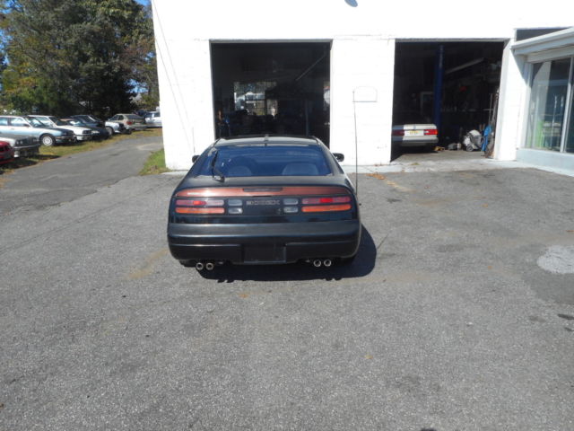 1992 Nissan 300ZX Base Coupe 2-Door - photo 5