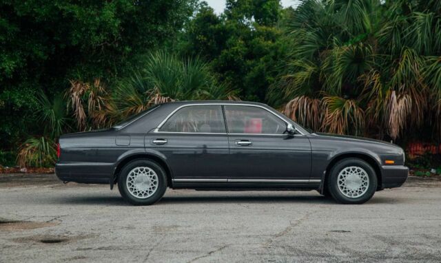 1992 Nissan Gloria Brougham - photo 3