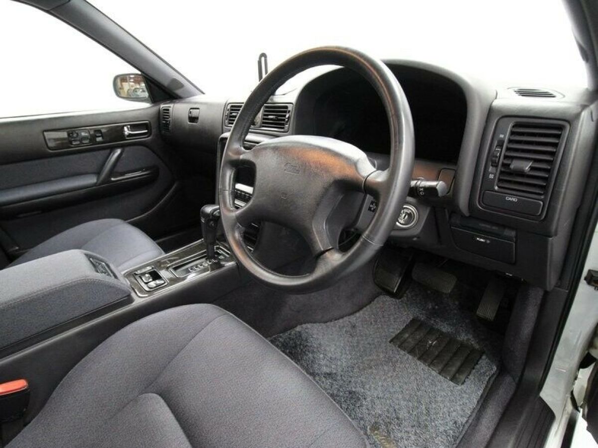 1992 Nissan Gloria Gran Turismo - photo 10