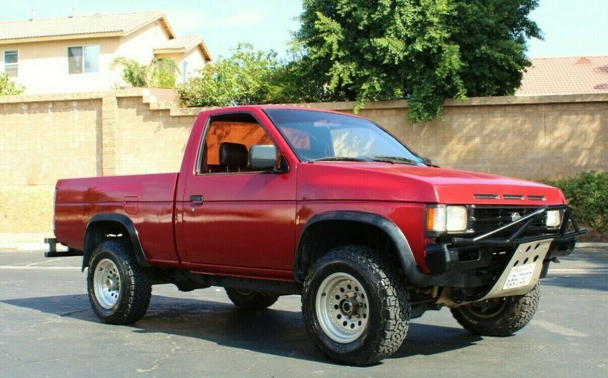 1992 NISSAN HARD BODY PICKUP TRUCK 4 WHEEL DRIVE 5 SPEED MANUAL OG CONDITION 1992 Nissan Other Pickups 4x4 HARDBODY D21 5SPEED SHORTBED