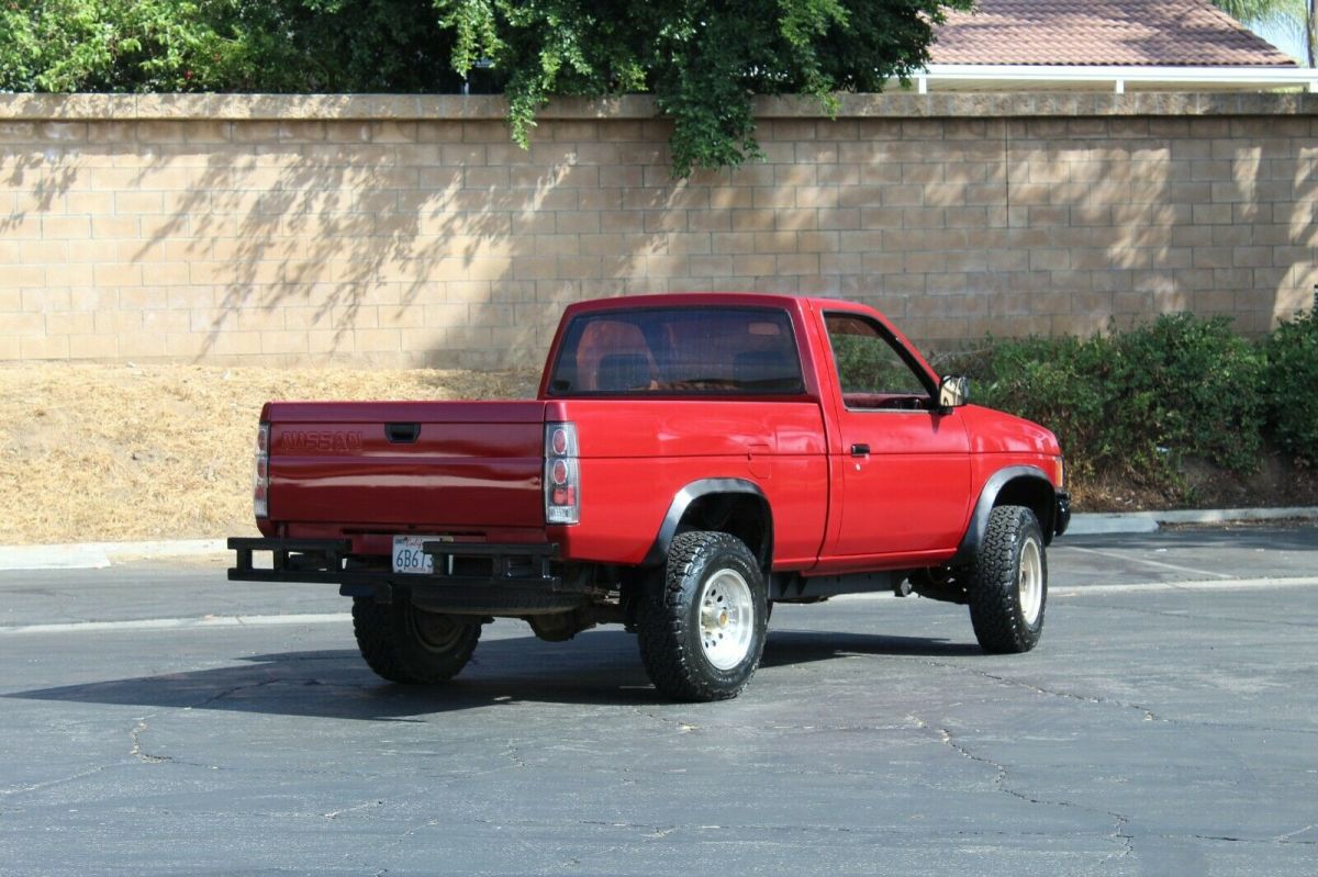 1992 Nissan Other Pickups 4x4 HARDBODY D21 5SPEED SHORTBED - photo 3