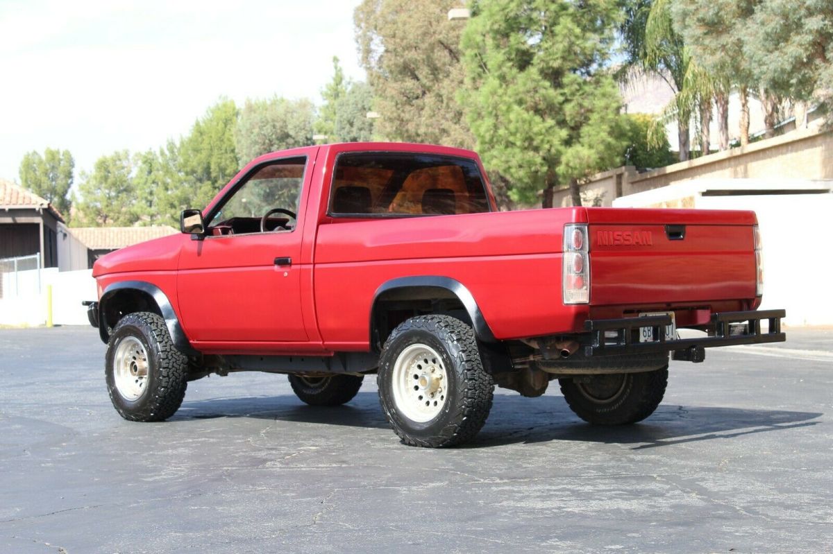 1992 Nissan Other Pickups 4x4 HARDBODY D21 5SPEED SHORTBED - photo 5