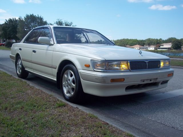 1992 NISSAN LAUREL MEDALIST (luxury skyline) 1992 Nissan LAUREL MEDALIST