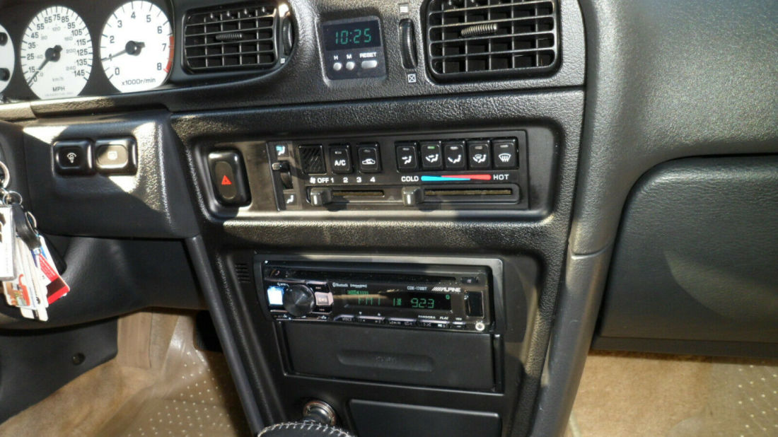 1992 Nissan Maxima SE - photo 10