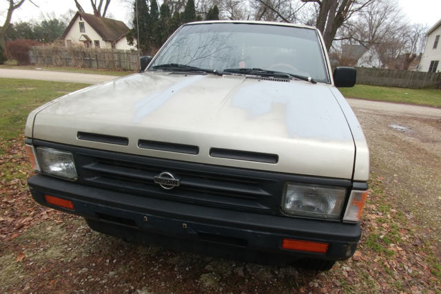 1992 Nissan Pathfinder XE - photo 3