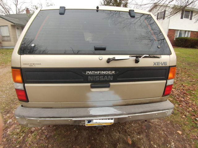 1992 Nissan Pathfinder XE - photo 5