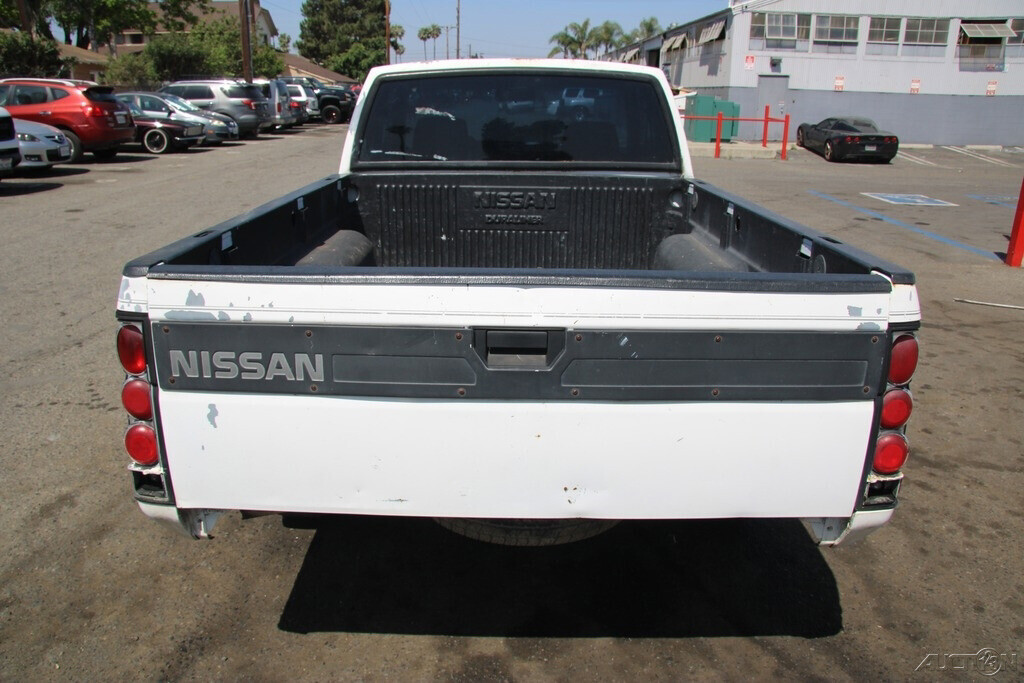 1992 Nissan Truck SE V6 - photo 5