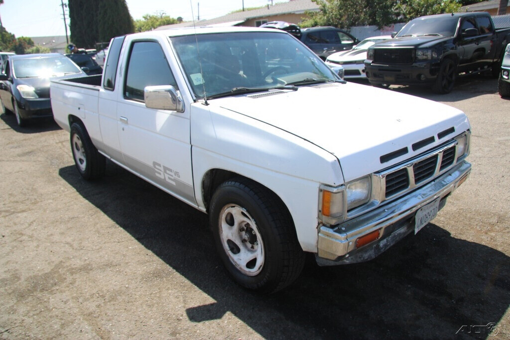 1992 Nissan Truck SE V6 - photo 8