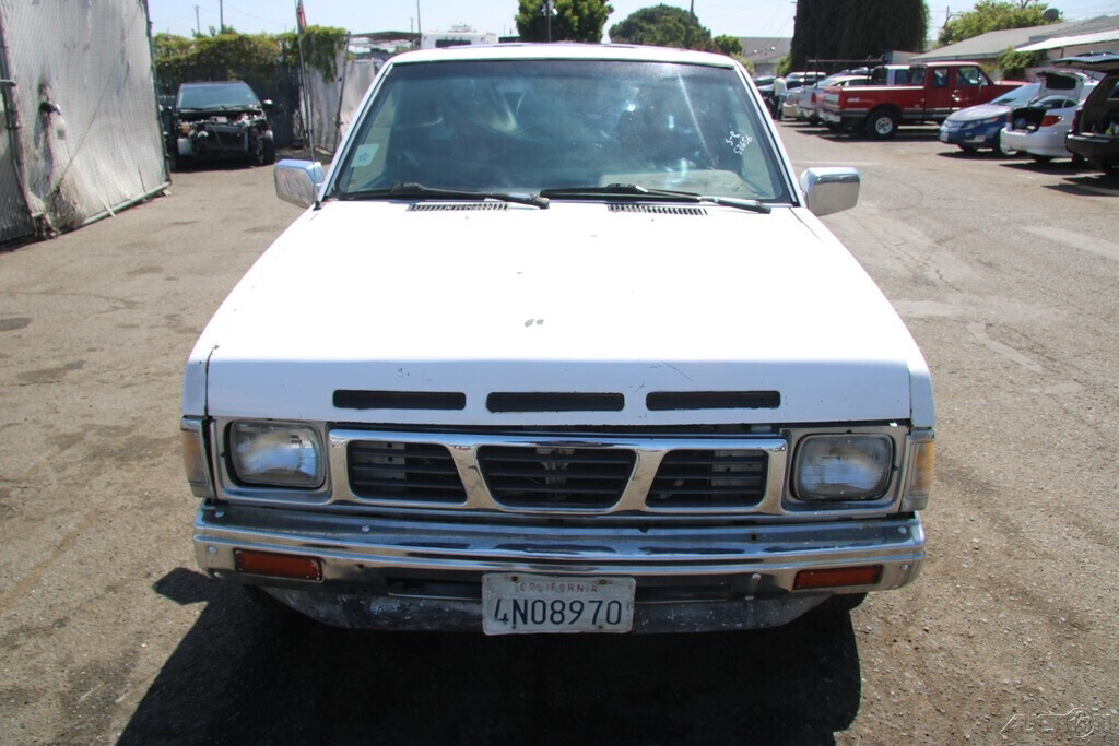 1992 Nissan Truck SE V6 - photo 9