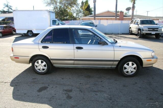 1992 Nissan Sentra - photo 6