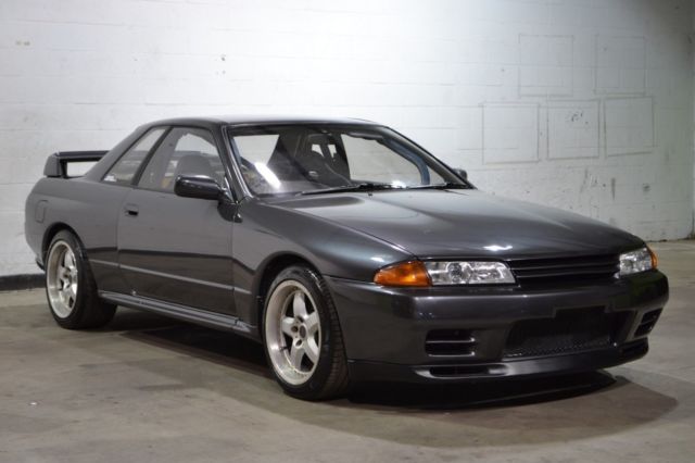 1992 Nissan GT-R -- - photo 3