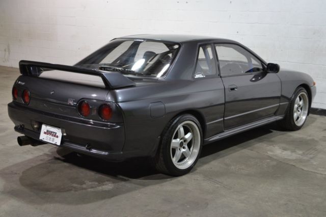 1992 Nissan GT-R -- - photo 5