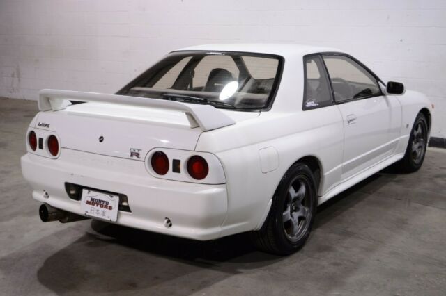 1992 Nissan GT-R - photo 5