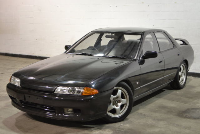 1992 Nissan Skyline GTS-t Type M -- Black - RB20DET - 5 Speed - 42,650 miles 1992 Nissan GT-R R32 GTS-t