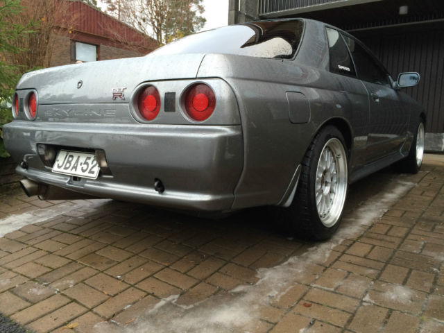 1992 Nissan GT-R base coupe 2-door - photo 2