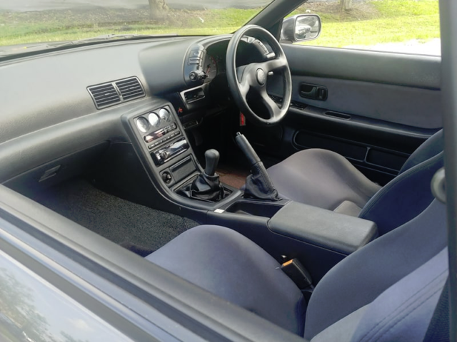 1992 Nissan GT-R Base - photo 6