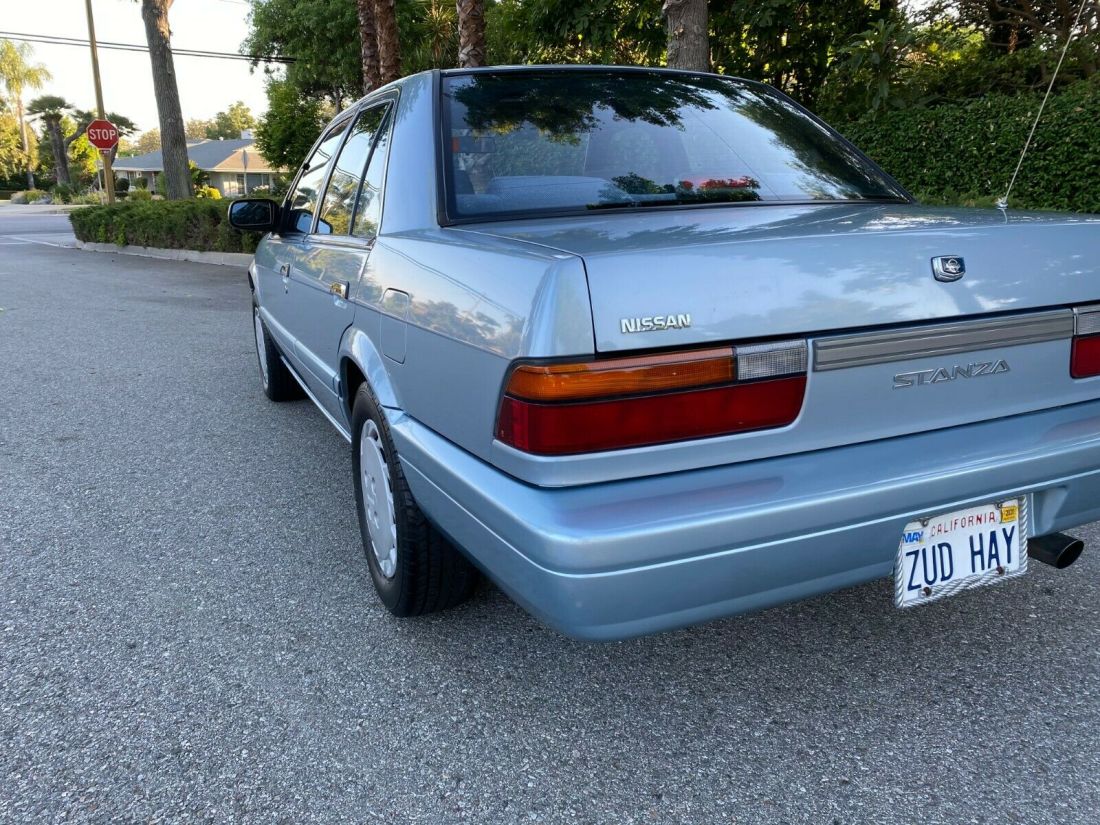 1992 Nissan Stanza XE - photo 10
