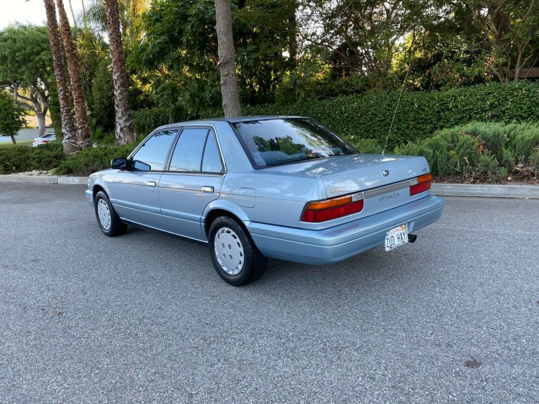 1992 Nissan Stanza XE - photo 5