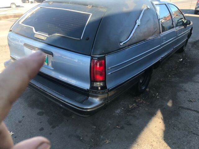 1992 Oldsmobile Custom Cruiser S - photo 5