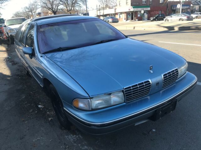1992 Oldsmobile Custom Cruiser S - photo 8