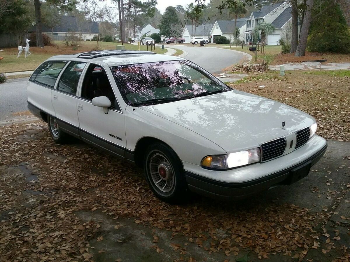 1992 Oldsmobile Custom Cruiser - photo 4