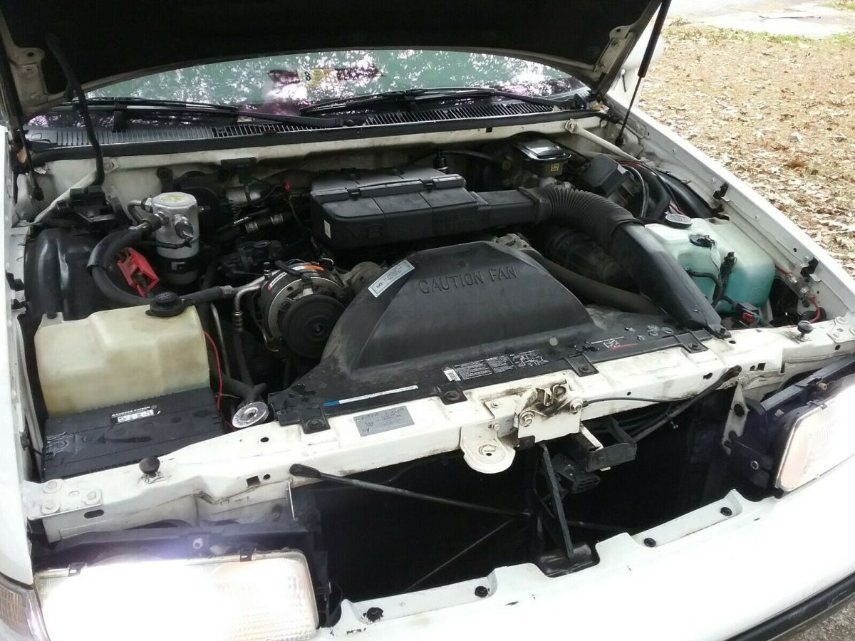 1992 Oldsmobile Custom Cruiser - photo 7
