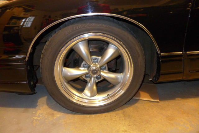 1992 Oldsmobile Custom Cruiser - photo 11