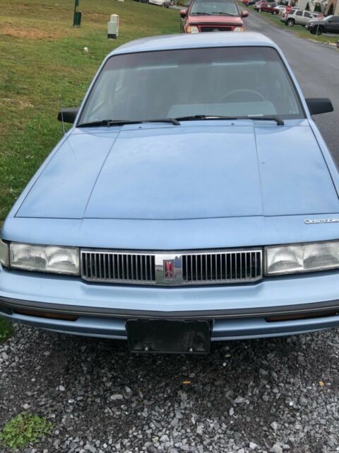 1992 Oldsmobile Cutlass Ciera S 3.3L 4 Door 1992 Oldsmobile Cutlass Ciera S 3.3L 4 Door