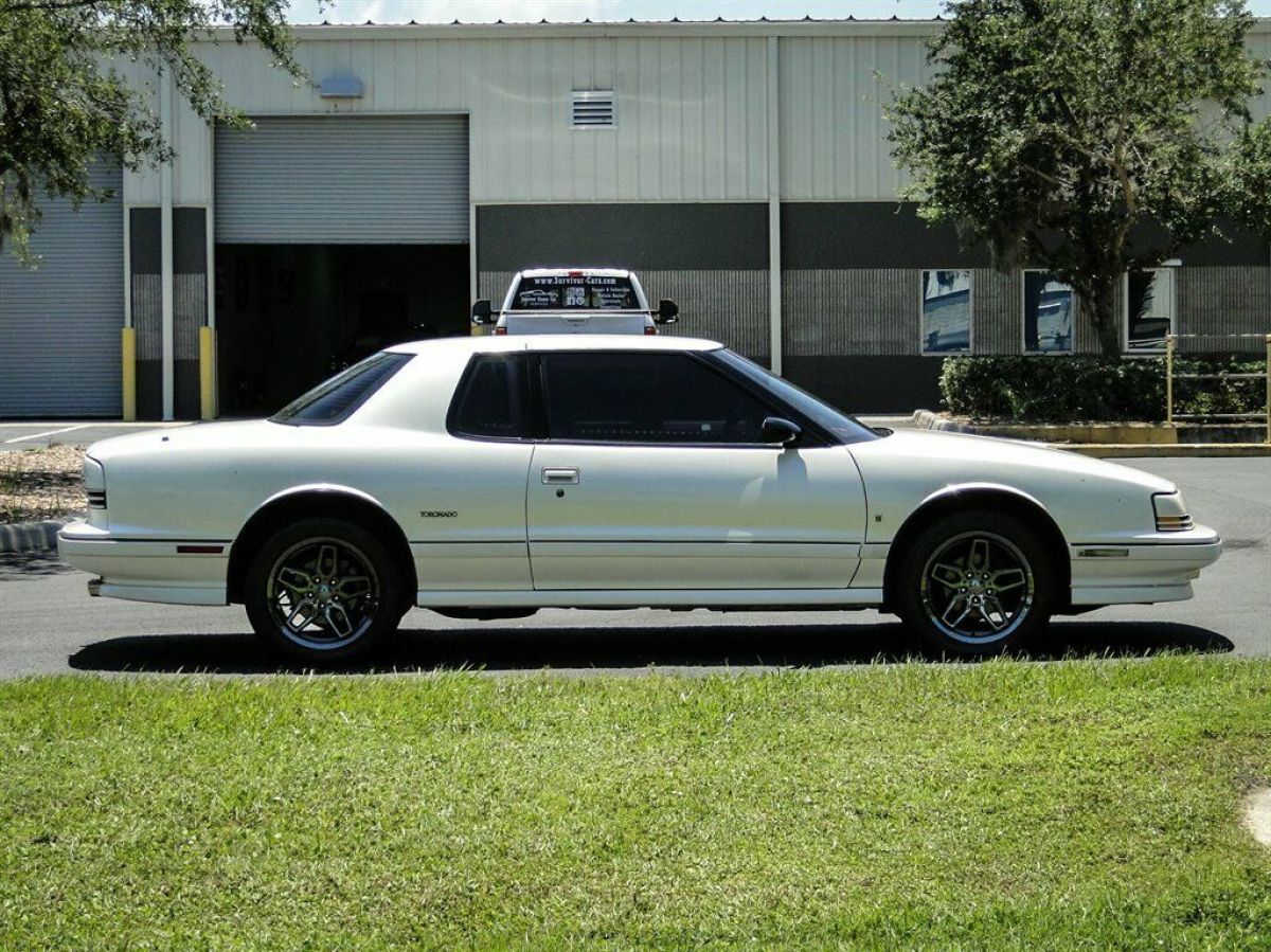 1992 Oldsmobile Toronado Trofeo - photo 11