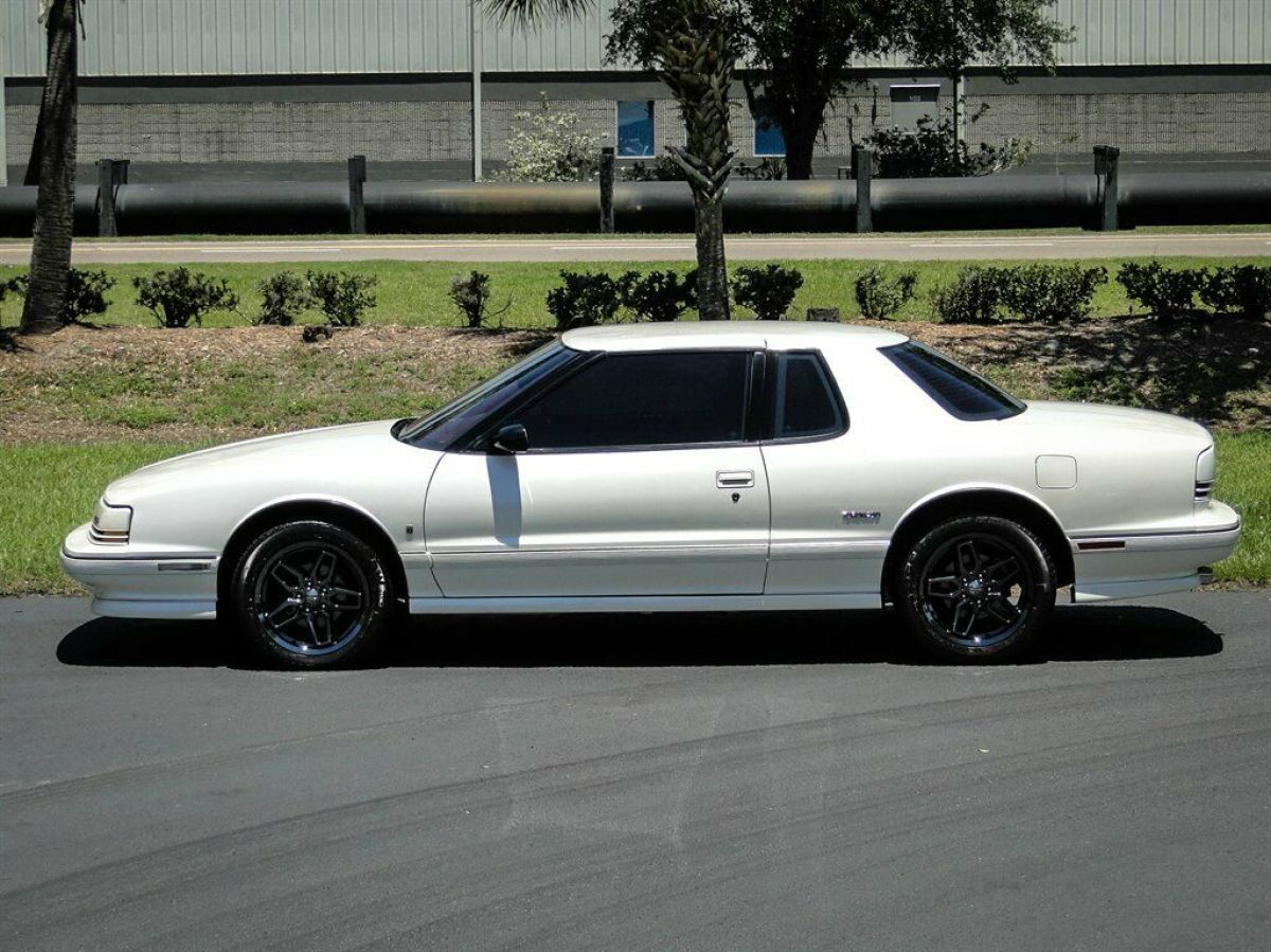 1992 Oldsmobile Toronado Trofeo - photo 6