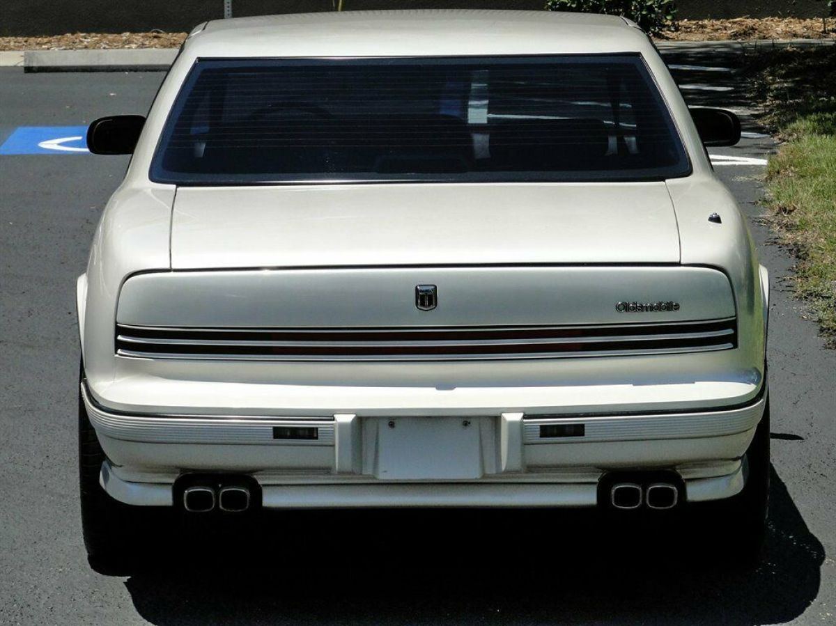 1992 Oldsmobile Toronado Trofeo - photo 9