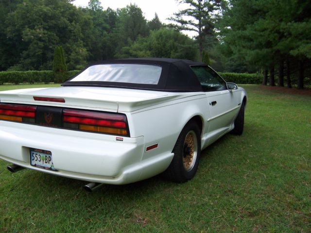 1992 Pontiac Firebird CONVERTIBLE - photo 3