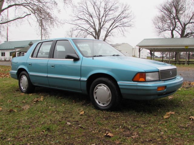 1992 Plymouth Acclaim - photo 3