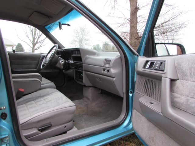 1992 Plymouth Acclaim - photo 12