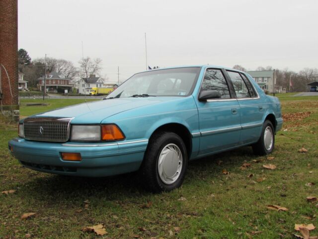 1992 Plymouth Acclaim - photo 2
