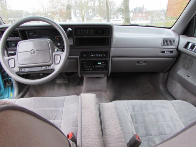 1992 Plymouth Acclaim - photo 9