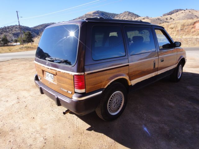 1992 Plymouth Voyager - photo 6
