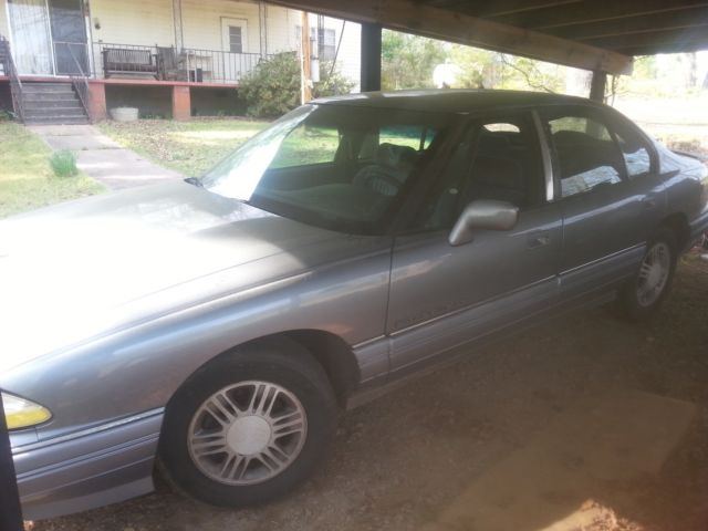 1992 Pontiac Bonneville SE - photo 3