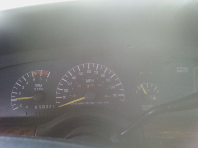 1992 Pontiac Bonneville SE - photo 5