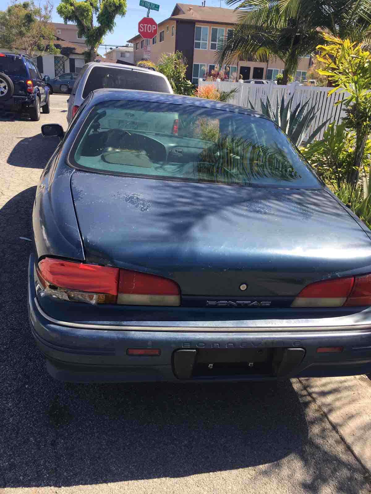 1992 Pontiac Bonneville SE
