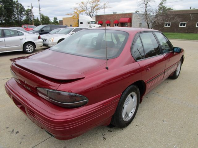 1992 Pontiac Bonneville - photo 10