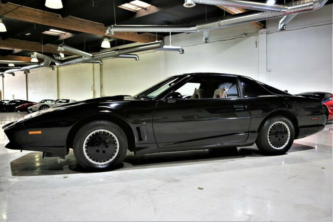 1992 Pontiac Firebird 2dr Coupe Firebird Hatchback - photo 9