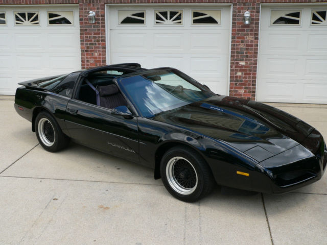1992 Pontiac Firebird Formula 5.7 AND Factory T-Tops NO RESERVE AUCTION 1992 Pontiac Firebird Formula