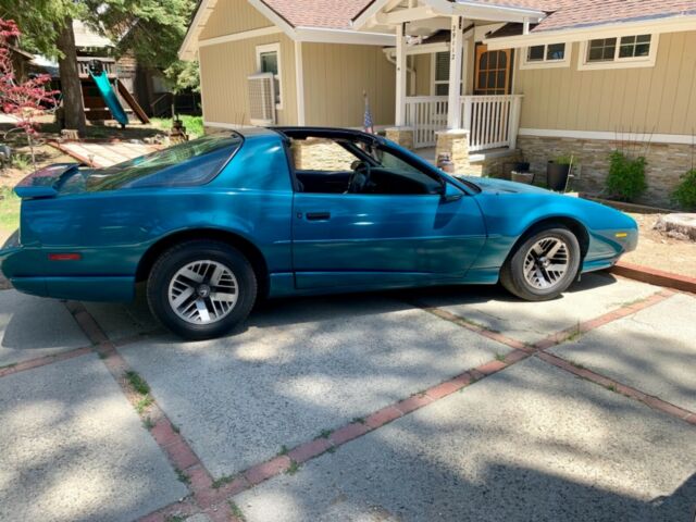 1992 Pontiac Firebird Formula with T-Tops - photo 3