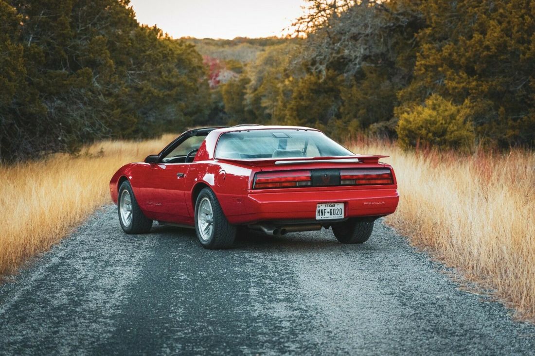 1992 Pontiac Firebird - photo 8