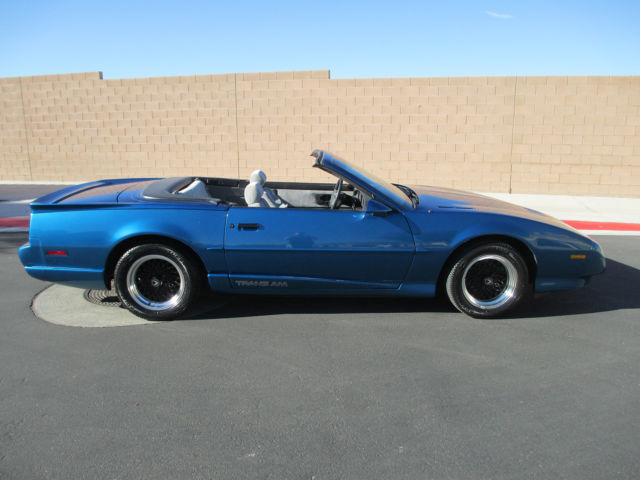 1992 Pontiac Trans Am Convertible - photo 9