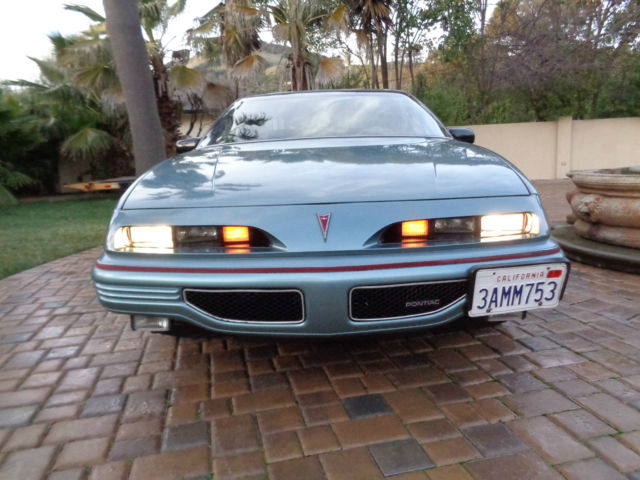 1992 Pontiac Grand Prix SE Coupe 2-Door - photo 2